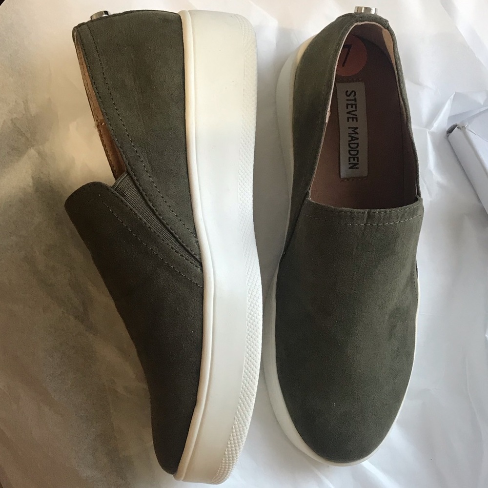 Steve Madden olive shoes size 7